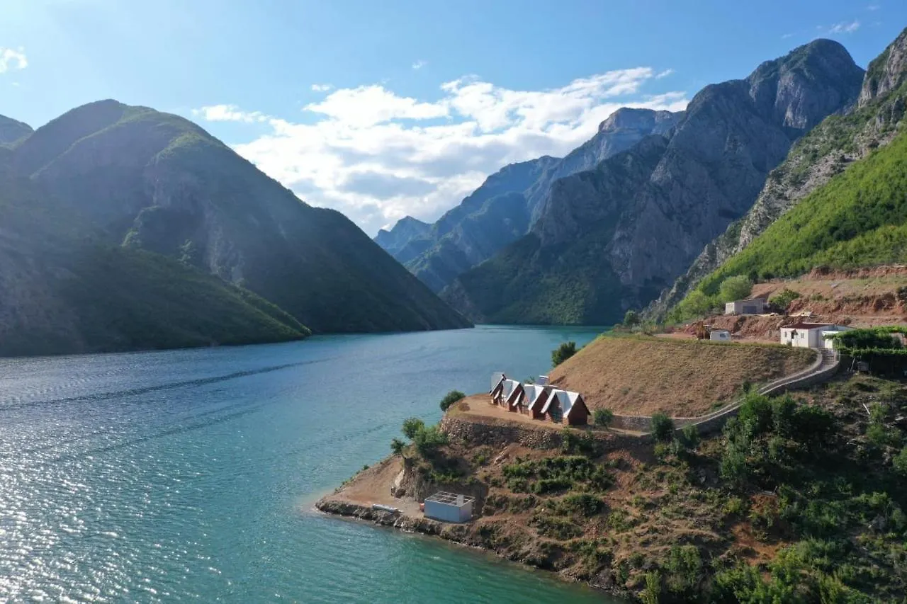 5 Stinet Villa Koman 0*,  Albania