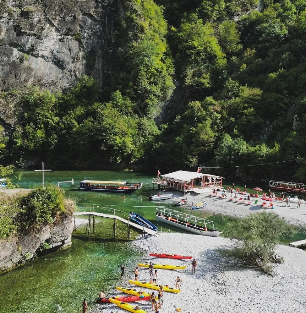 5 Stinet Villa Koman 0*,  Albania