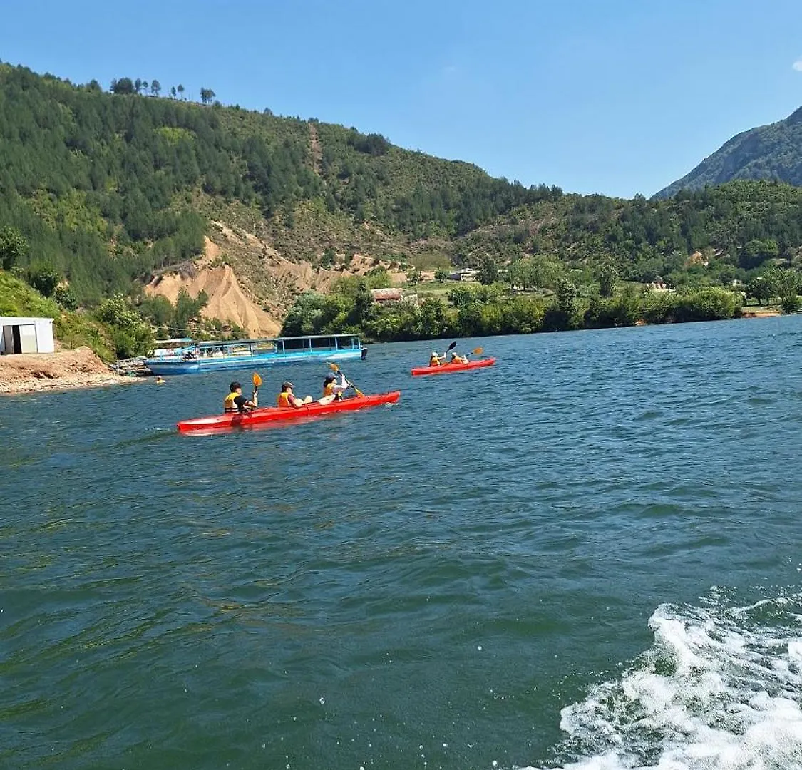 Willa 5 Stinet Koman 0*,  Albania